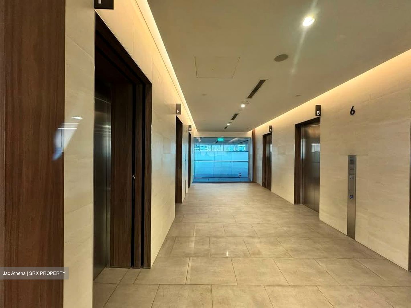 Woods Square (D25), Office #563994181